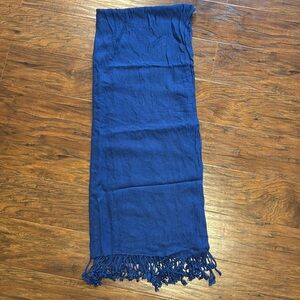 navy blue scarf